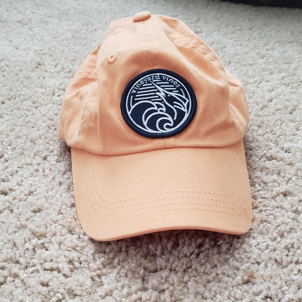 Orange Vinyard Vines hat rare vintage design